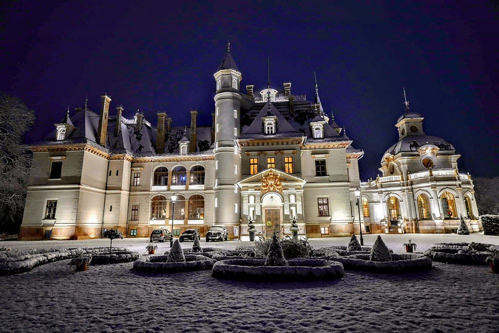 Botaniq Castle of Tura — château exterior and gardens