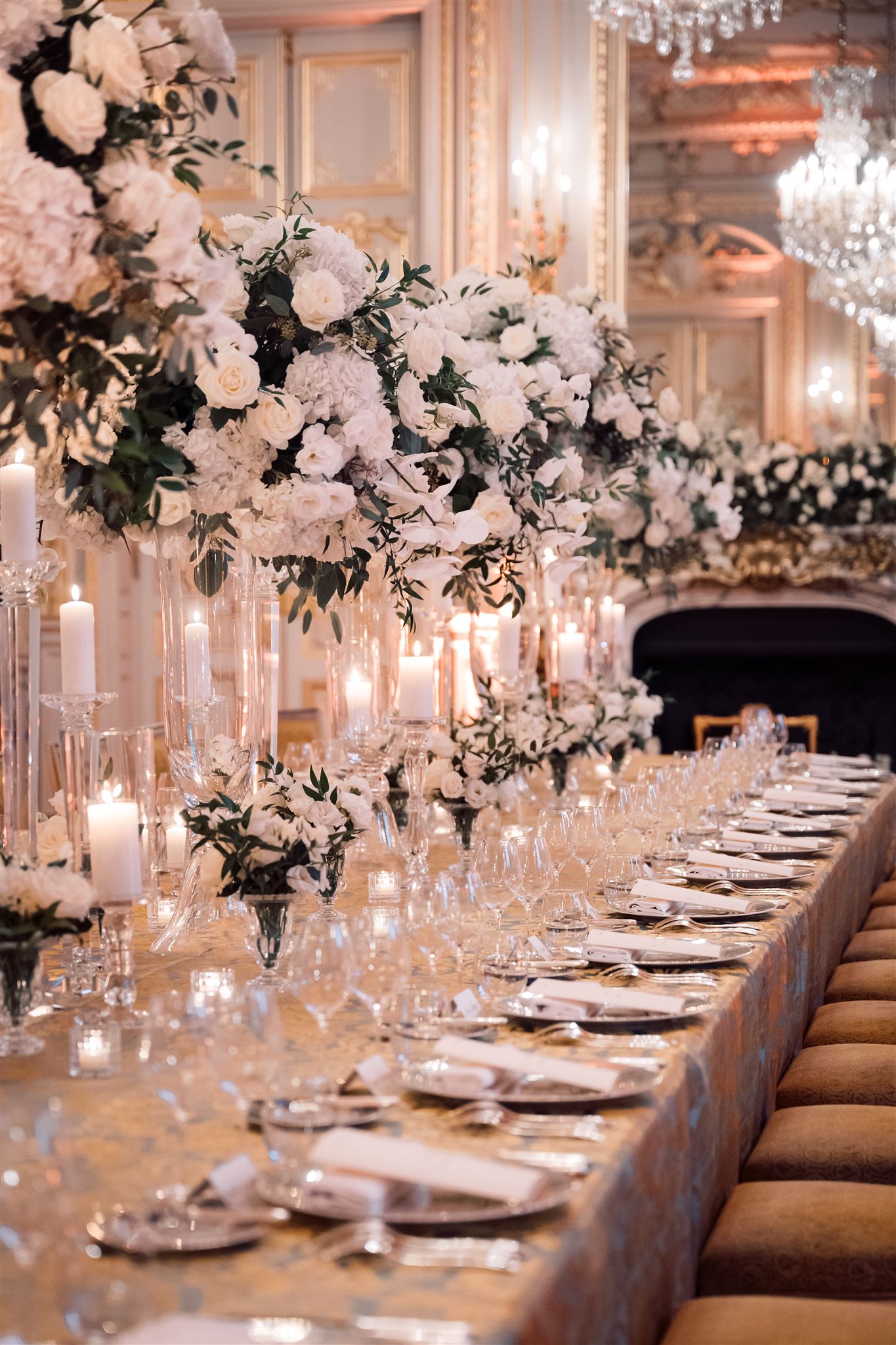 Luxury wedding floral decor in Budapest